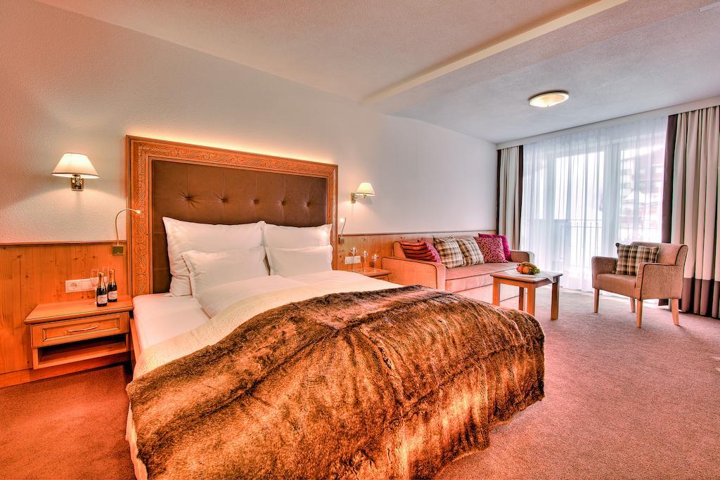 Hotel Garni Urezza Ischgl Zewnętrze zdjęcie